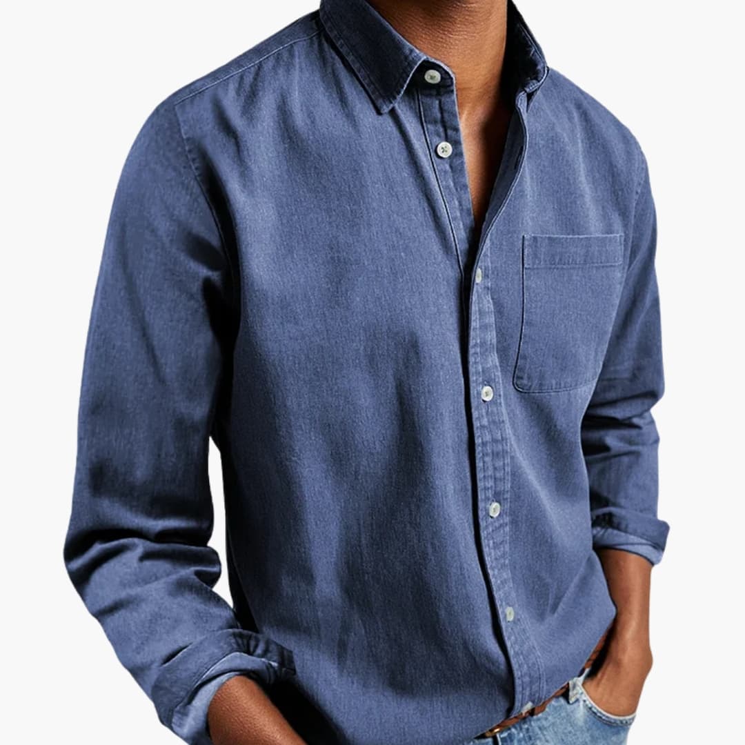 Men’s Relaxed Fit Long Sleeve Button-Down Shirt