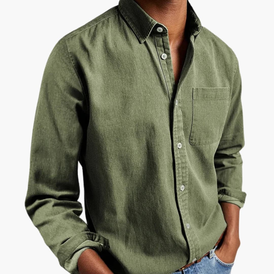 Men’s Relaxed Fit Long Sleeve Button-Down Shirt
