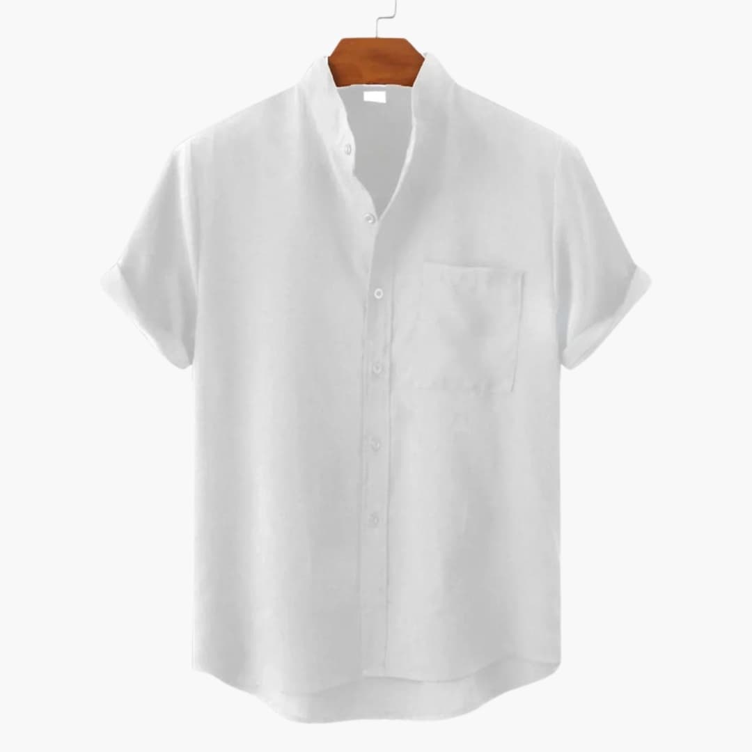 Men’s Short Sleeve Button-Down Shirt with Collar